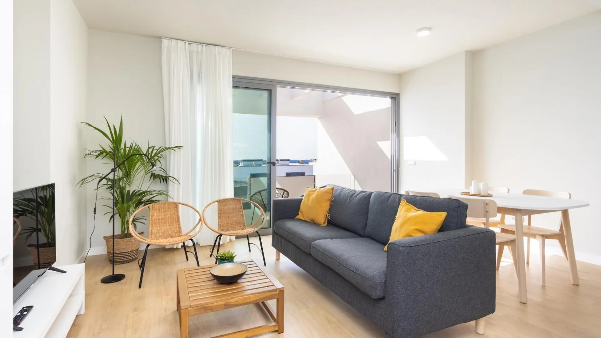 Abades Sea View Holiday Apartment location